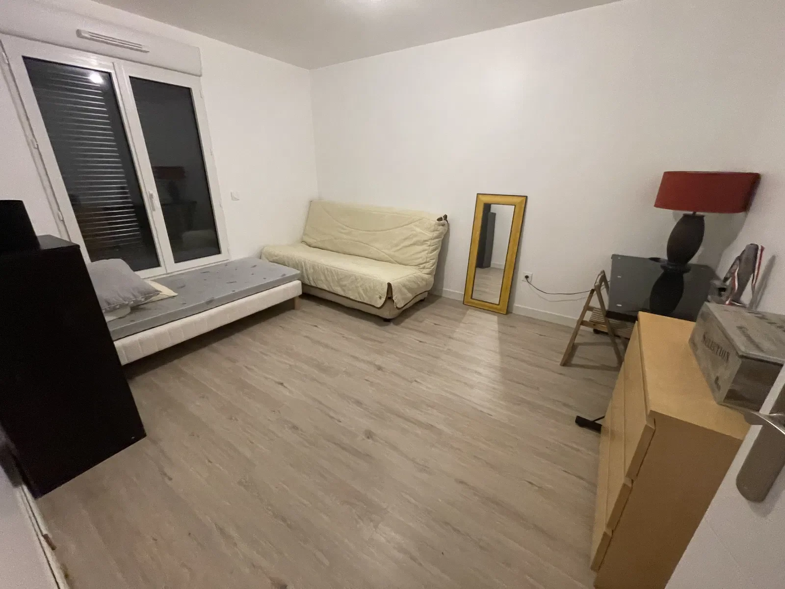 Room Rue du Château in Boinville-le-Gaillard
