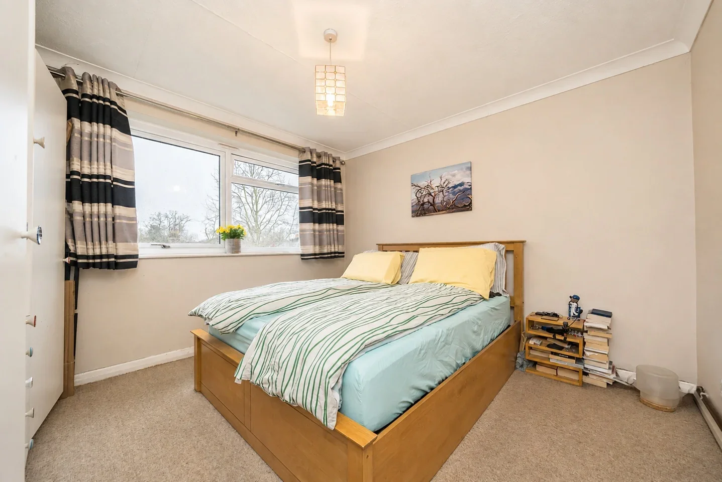 Flat Park Road in Greater London