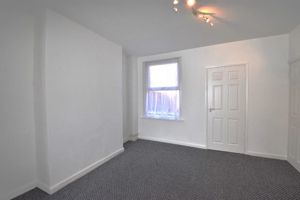 Flat Rosmead Street in Hull