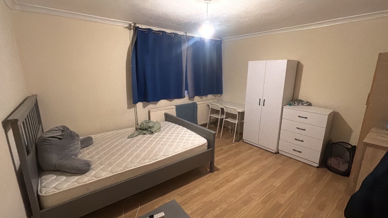 Room The Green in Greater London