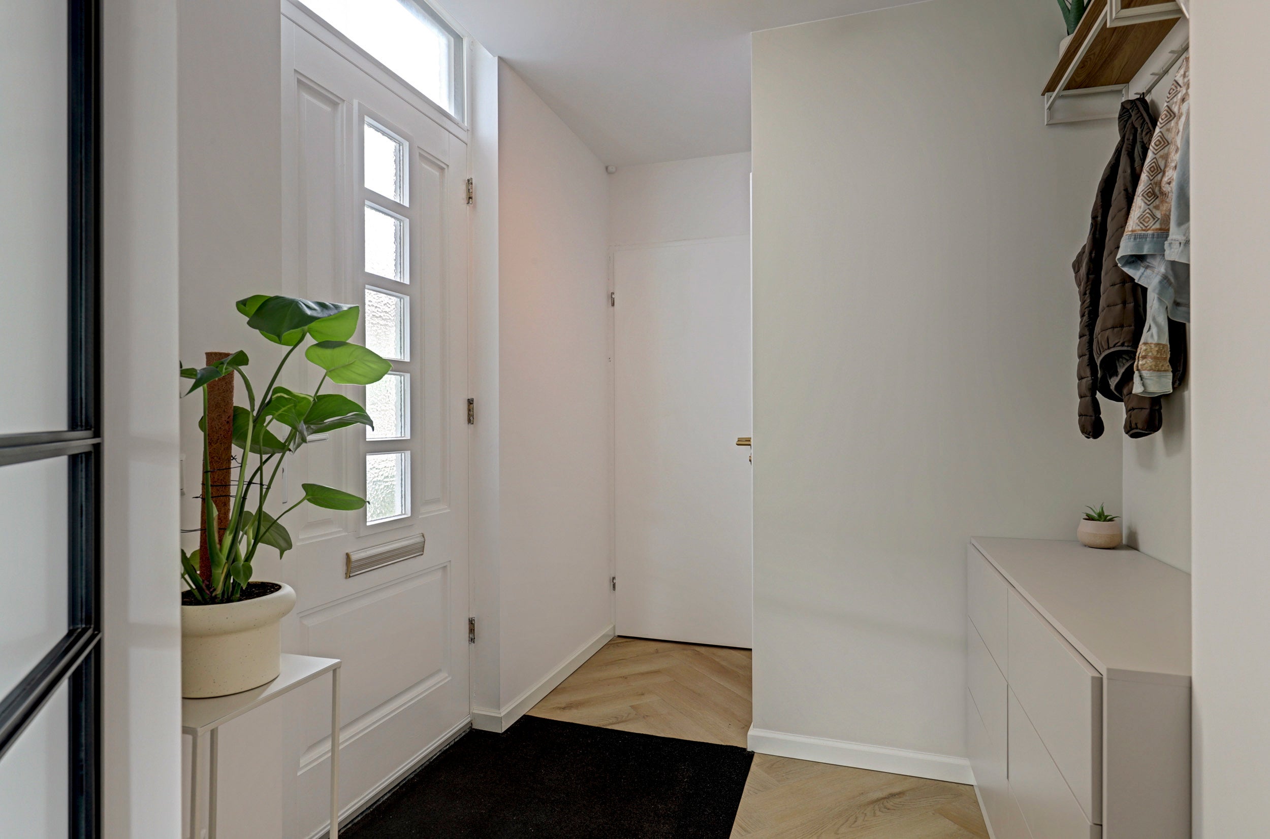 Tussenwoning te koop: Slangenburg 4, Zwijndrecht