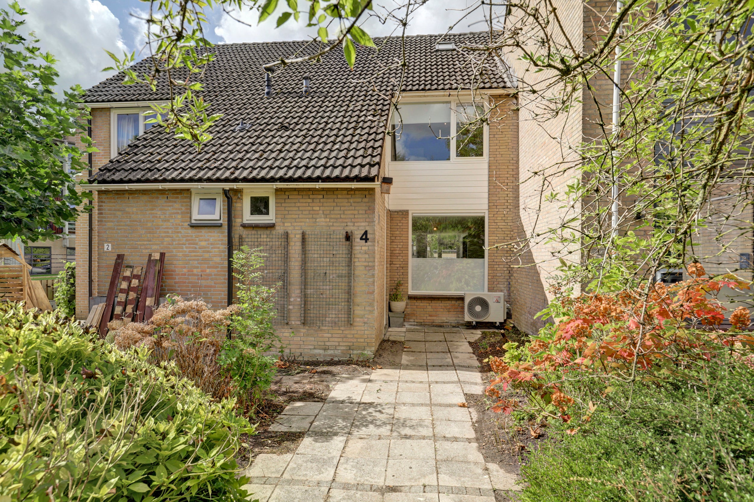 Tussenwoning te koop: Slangenburg 4, Zwijndrecht