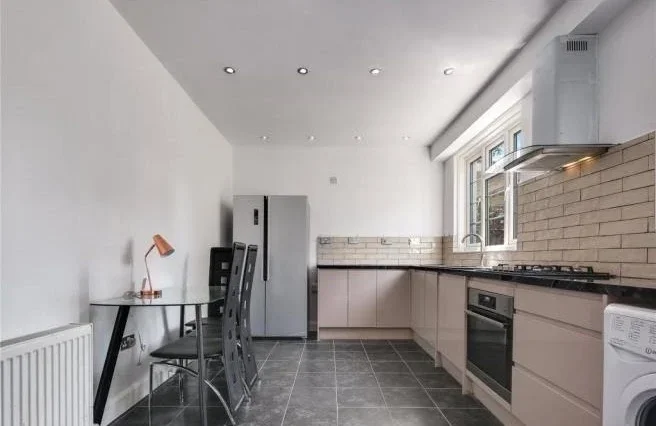 House Maroon Street in Greater London