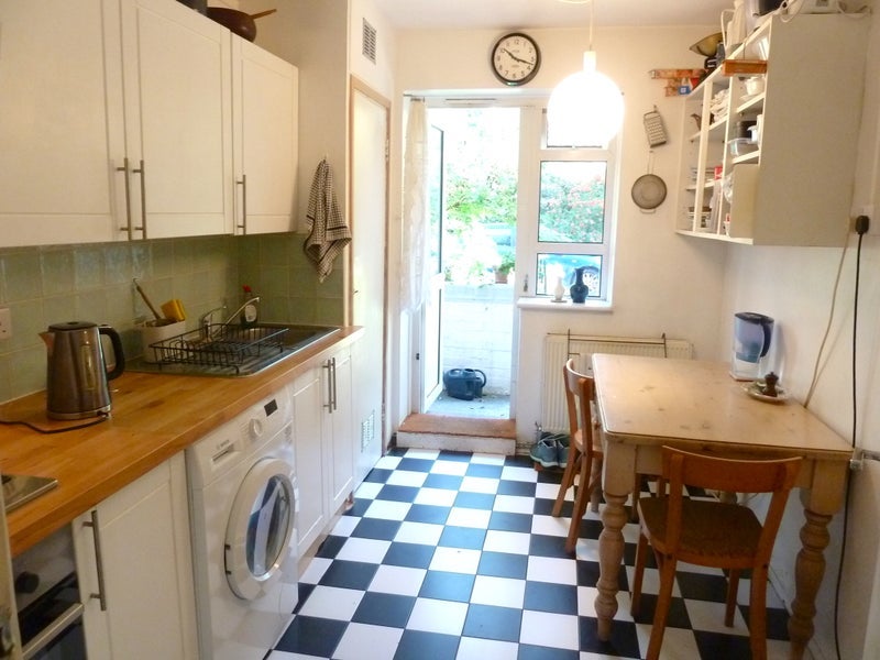 Room Glazebrook Close in Greater London
