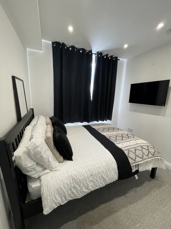 Room New Street in Hinckley and Bosworth