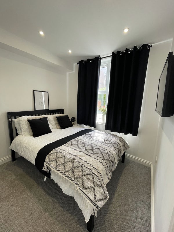 Room New Street in Hinckley and Bosworth