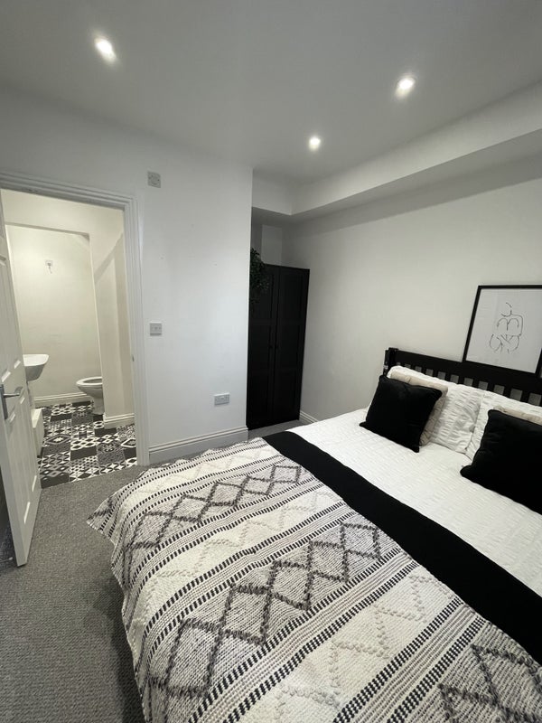 Room New Street in Hinckley and Bosworth
