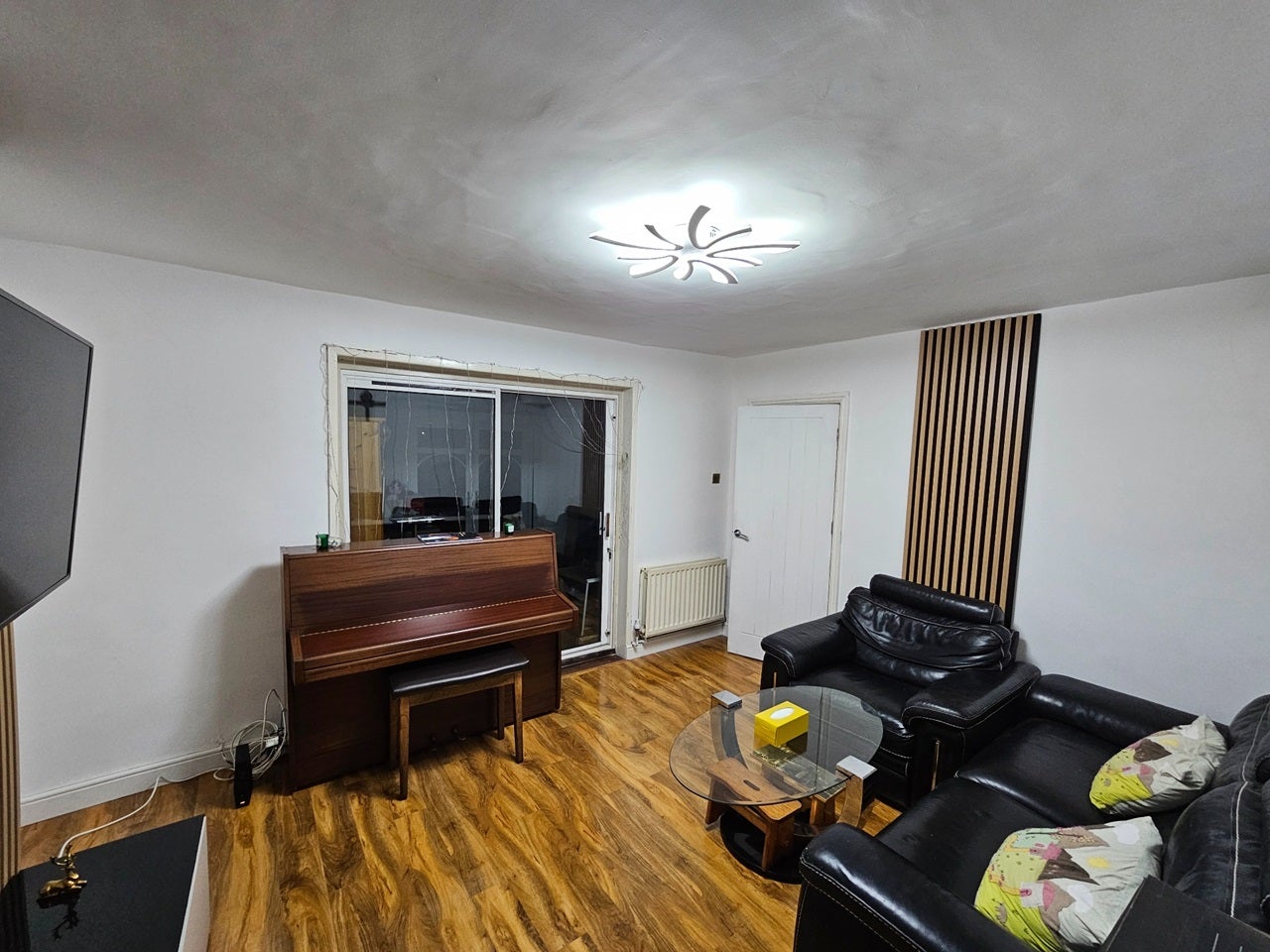 Room Allendale Avenue in Nottingham