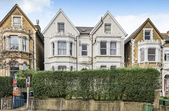 Flat Camden Hill Road in Greater London