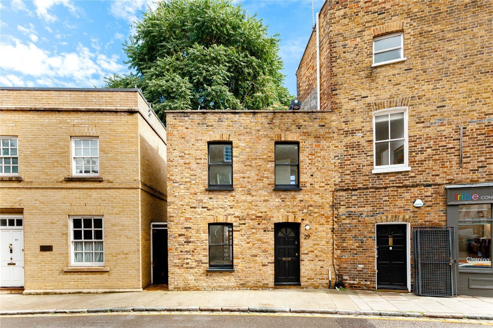 House Florence Street in Greater London