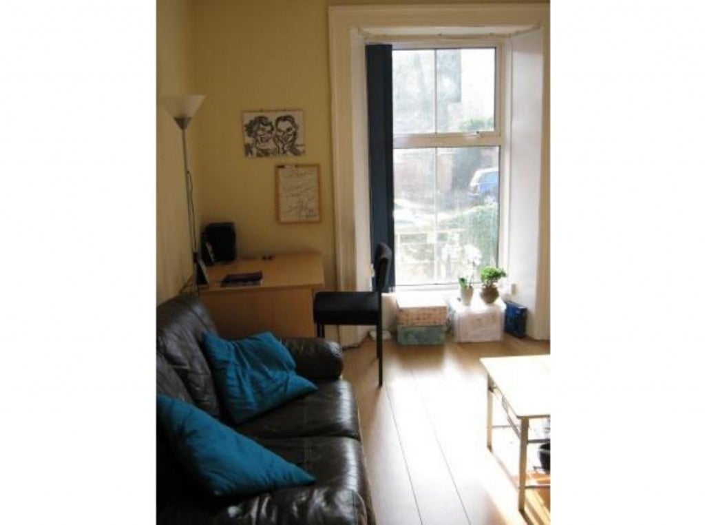 Flat Moorgate Avenue in Sheffield