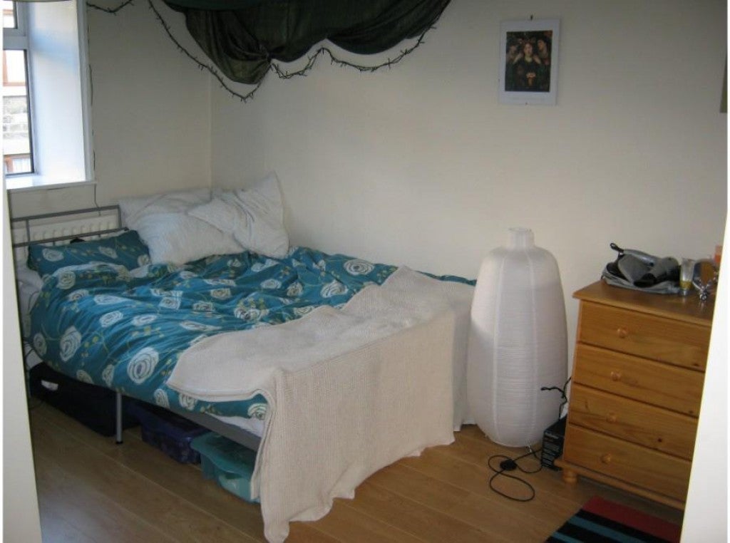 Flat Moorgate Avenue in Sheffield