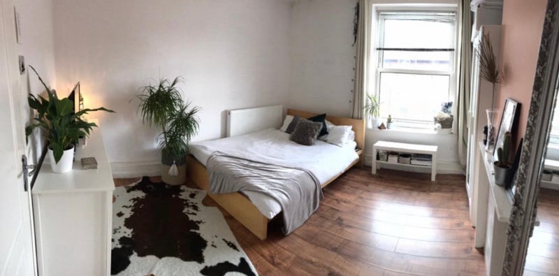 Room Falmouth Road in Greater London