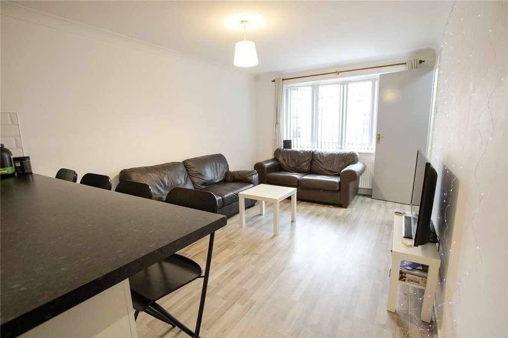 Flat Heeley Road in Birmingham