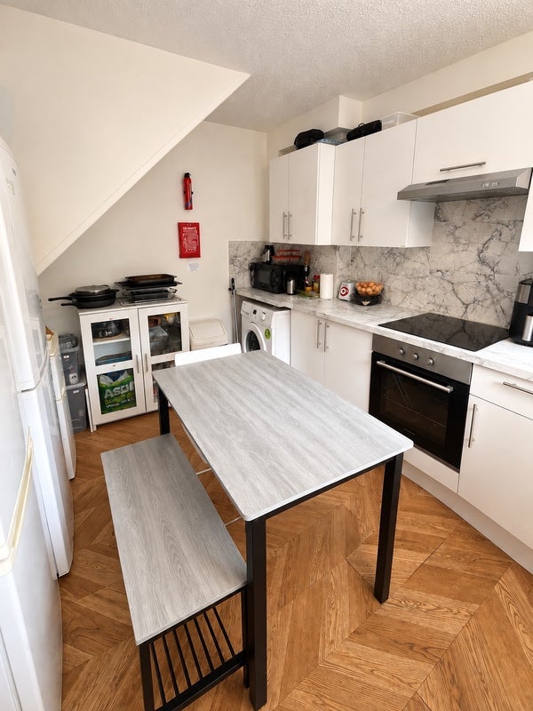 Room Breasley Close in Greater London