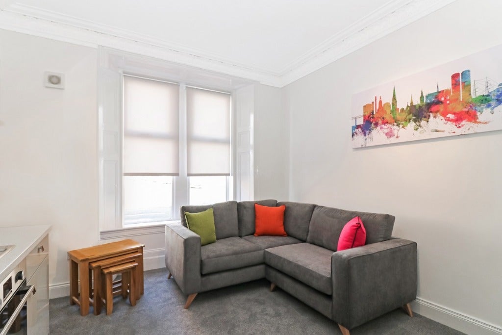 Flat Arthurstone Terrace in Dundee
