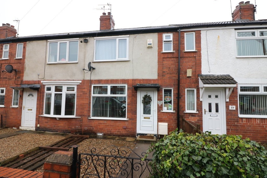 House Brooklands Road in Hull