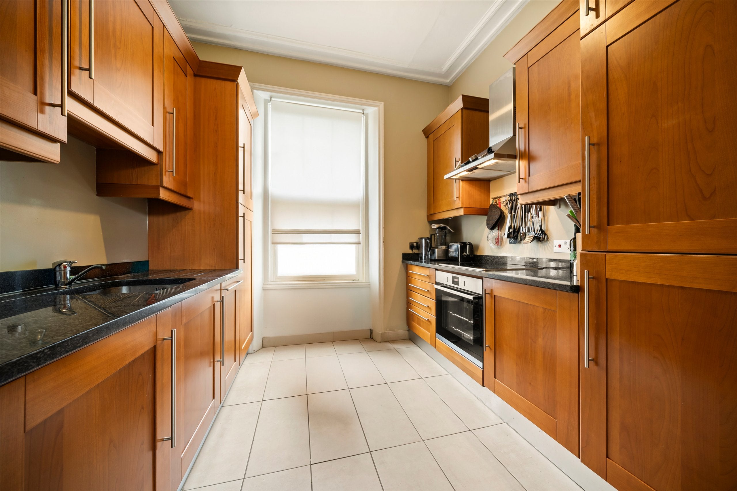 Flat Lamont Road in Greater London