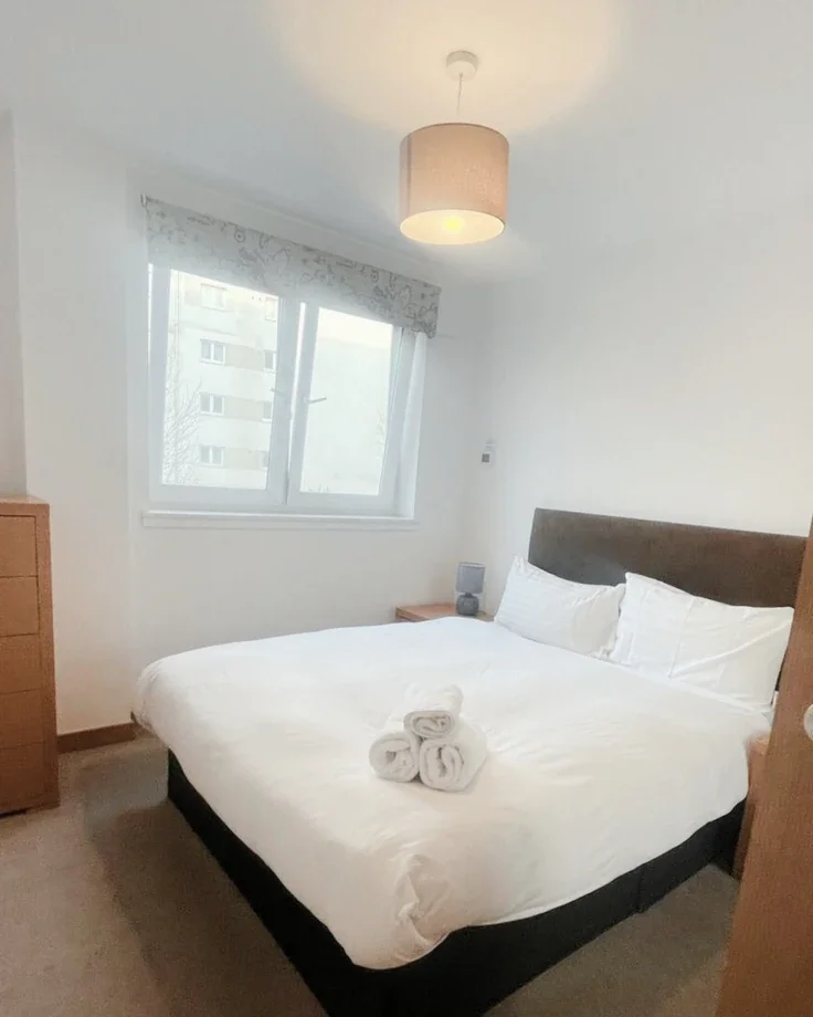 Flat West Harbour Road in City of Edinburgh