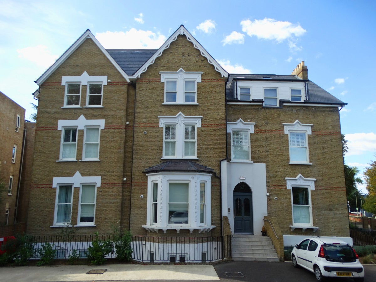 Flat Park Road in Greater London