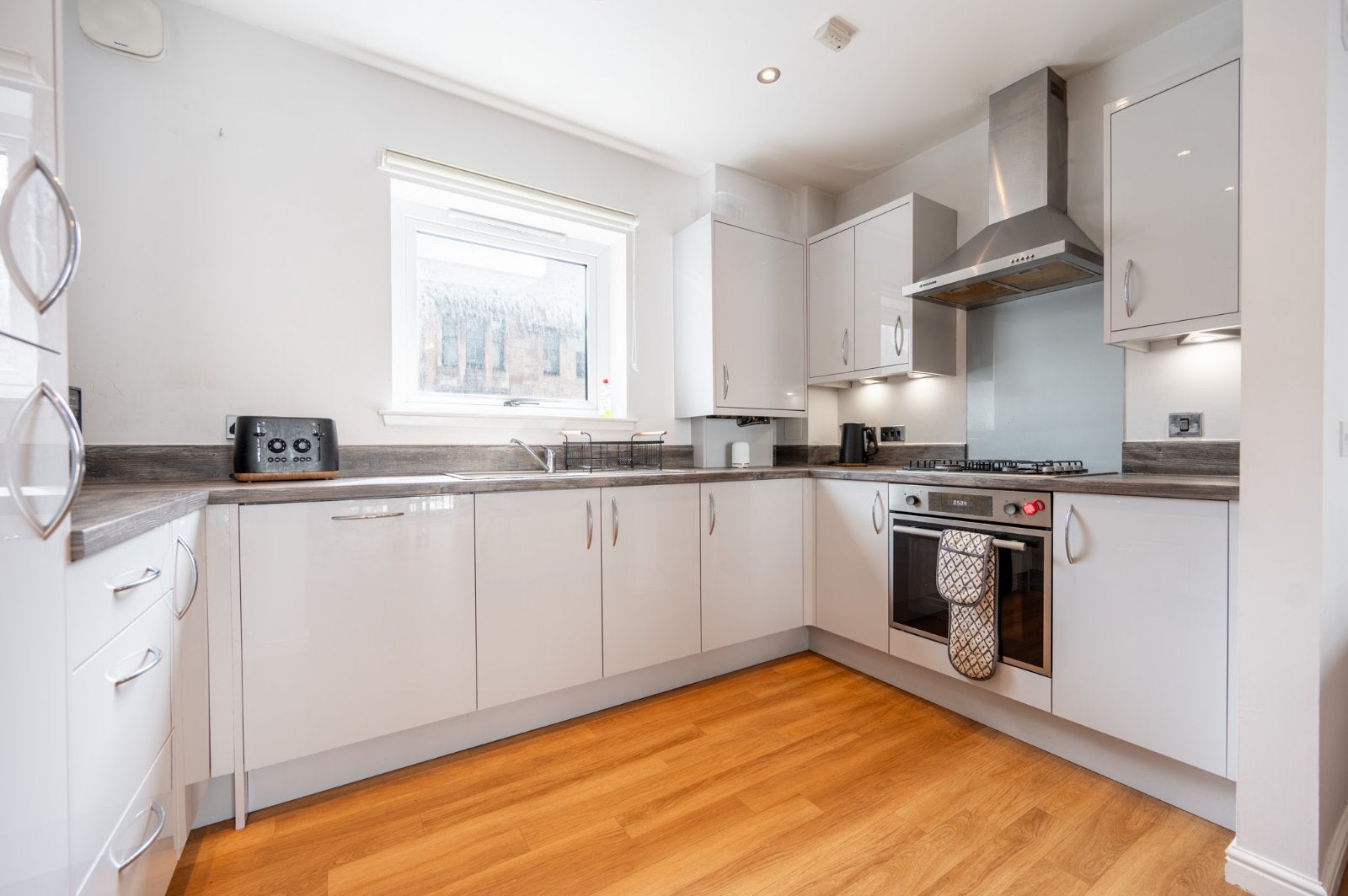 Flat Pollokshaws Road in Glasgow