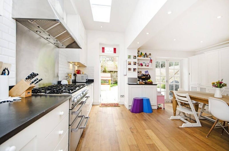 Room Southborough Road in Greater London