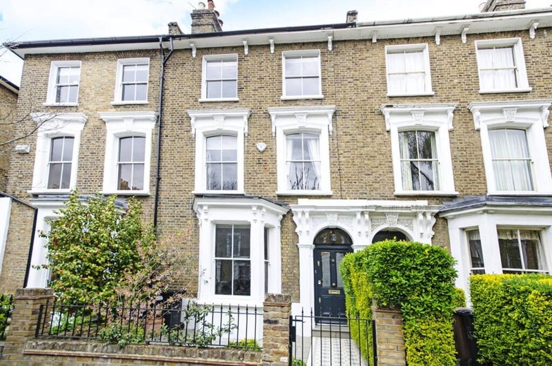 Room Southborough Road in Greater London