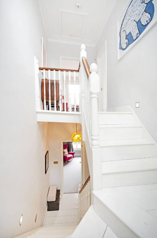 Room Southborough Road in Greater London