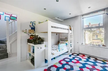 Flat Willesden Lane in Greater London