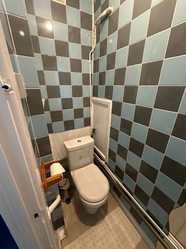 Room Thurtle Road in Greater London