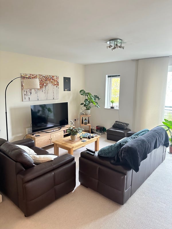 Room Nell Lane in Manchester
