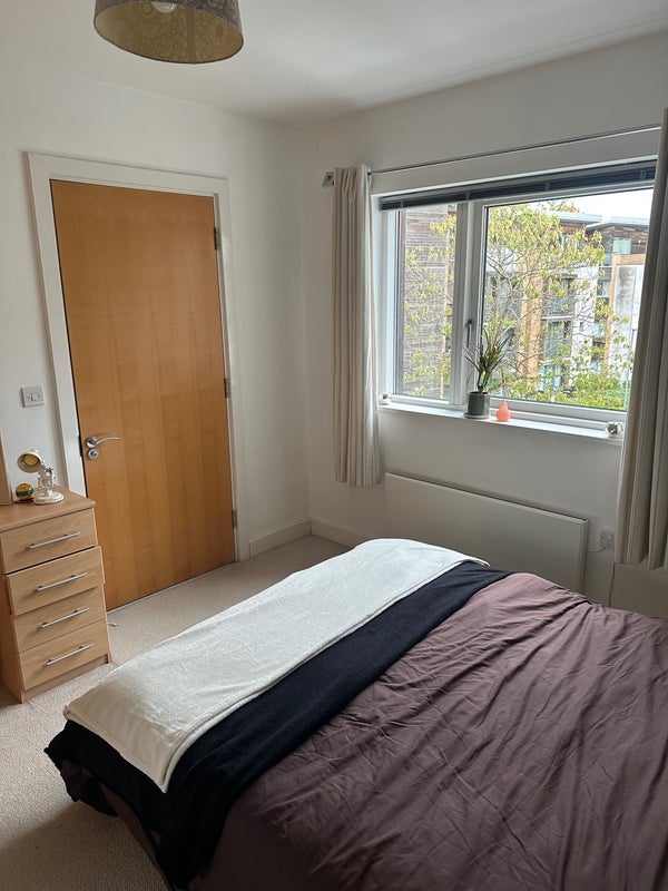 Room Nell Lane in Manchester