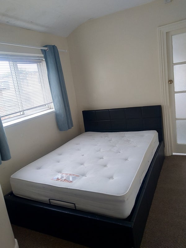 Room Portman Road in Bournemouth