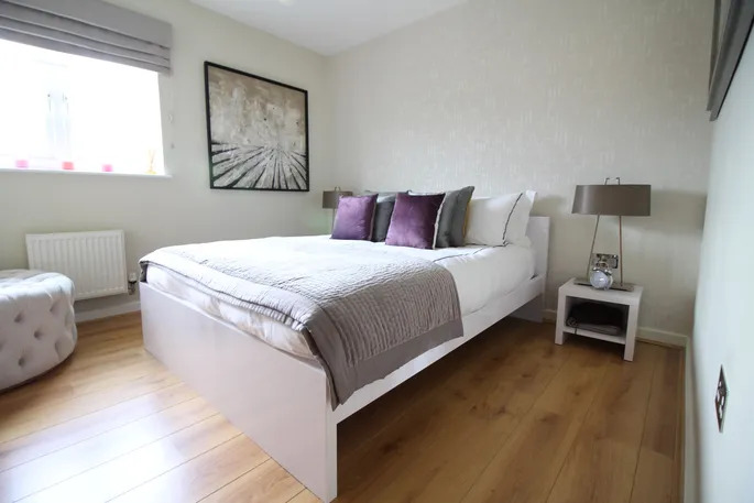 Flat Modena Mews in Watford