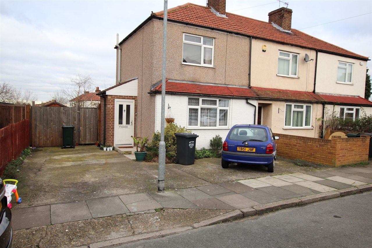 House Barham Road in Dartford