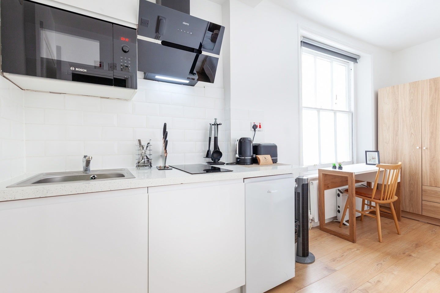 Flat Kensington Gardens Square in City of Westminster