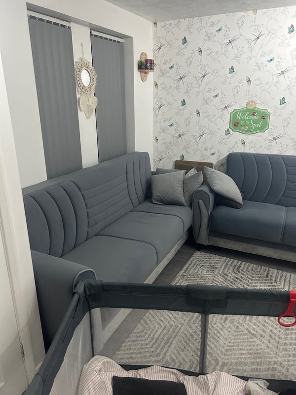 Room Dalesman Close in Manchester