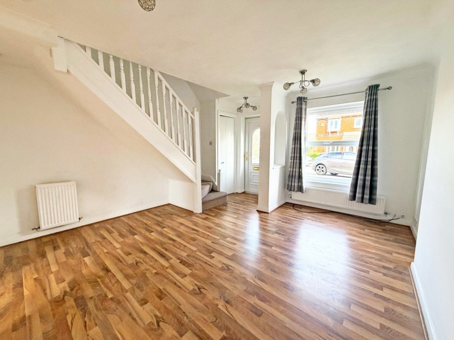 House Eastbury Close in Widnes