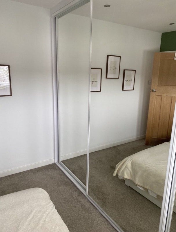 Room Graffham Avenue in Giffnock