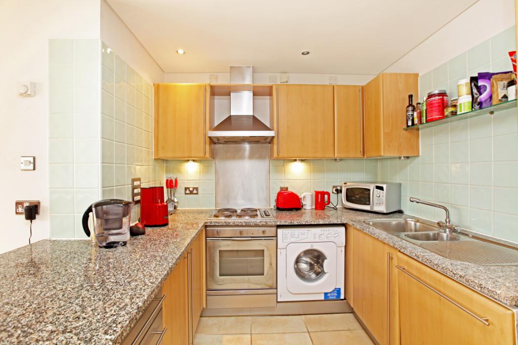 Flat Cowcross Street in Greater London