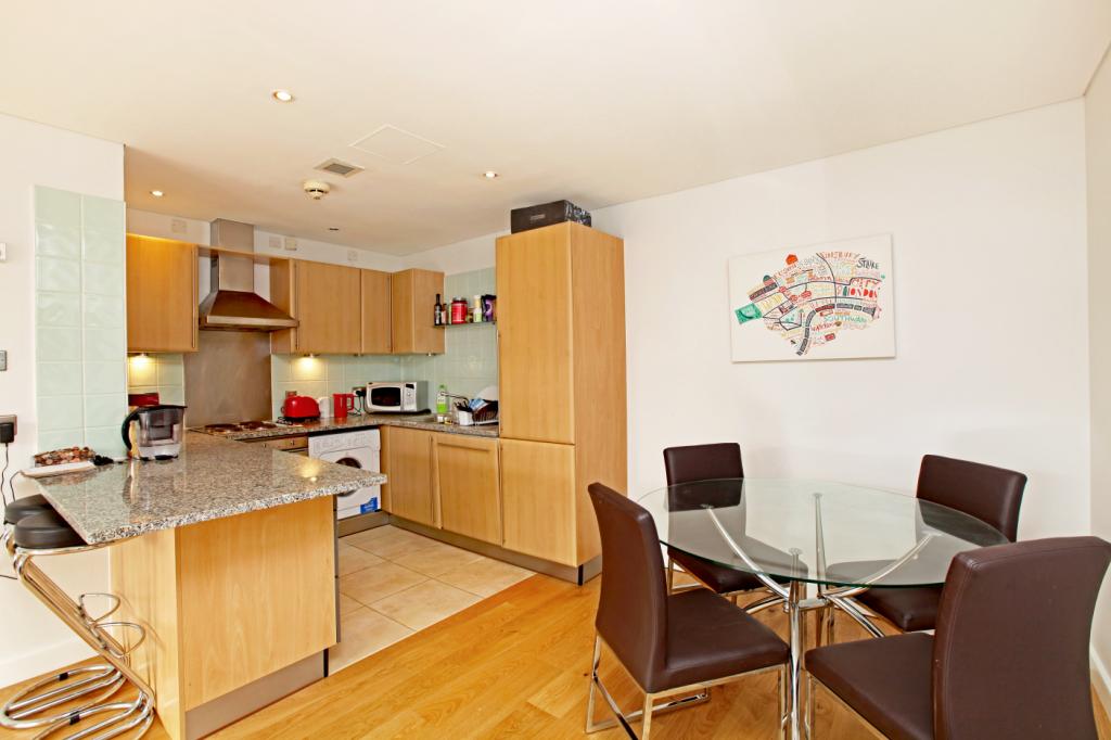 Flat Cowcross Street in Greater London