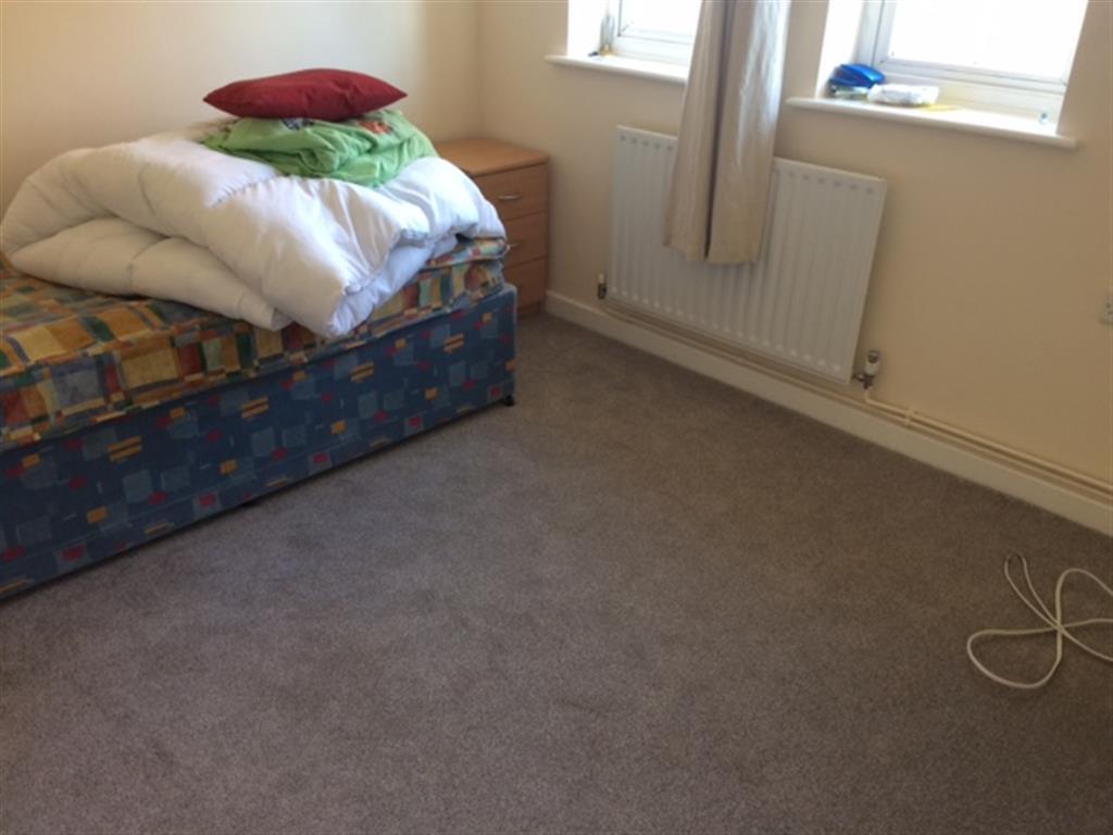 Flat Ludlow Road in Portsmouth