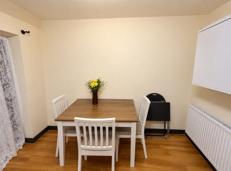 Room Chestnut Grove in Greater London