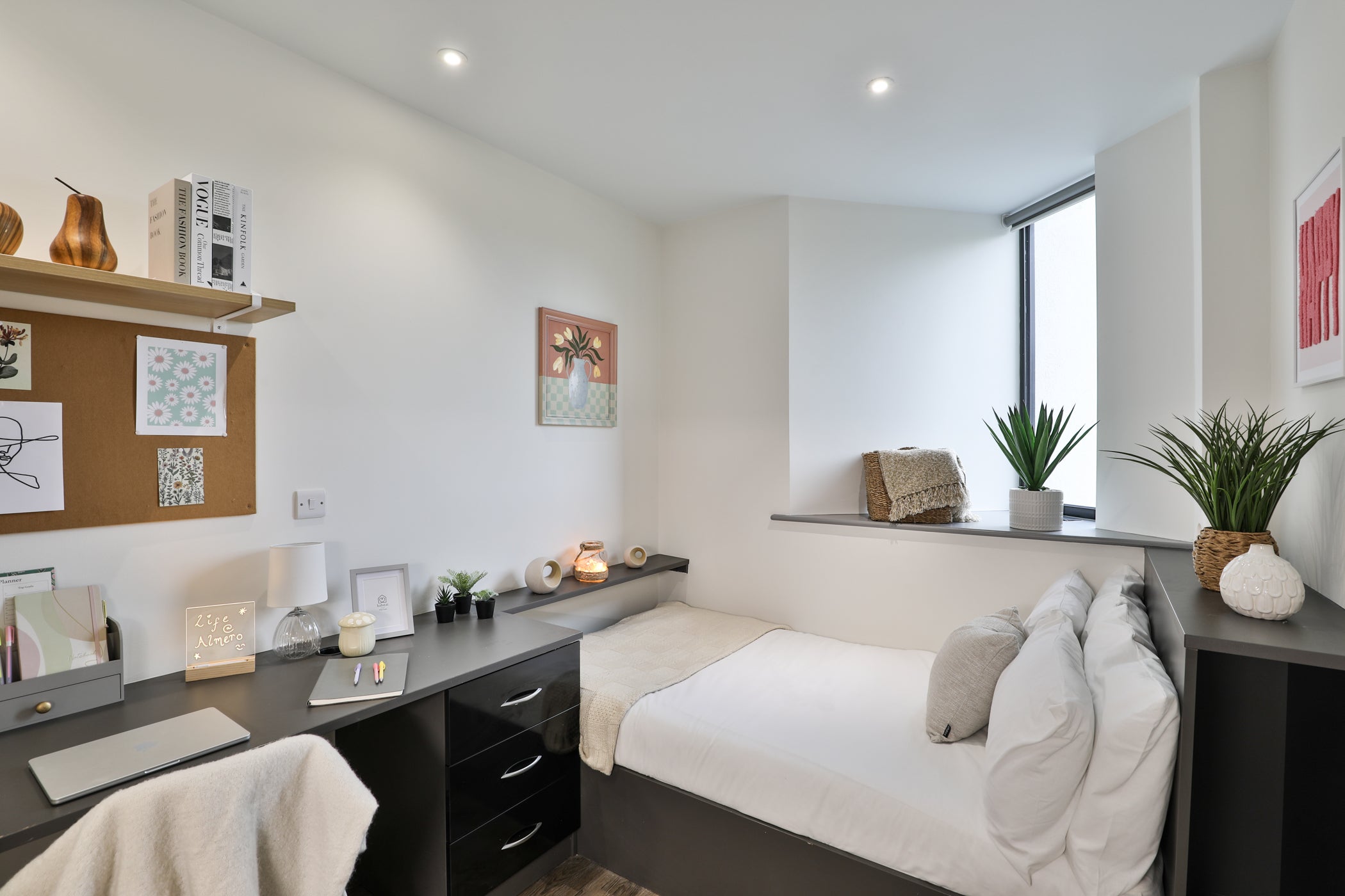 Room Hagley Road in Birmingham