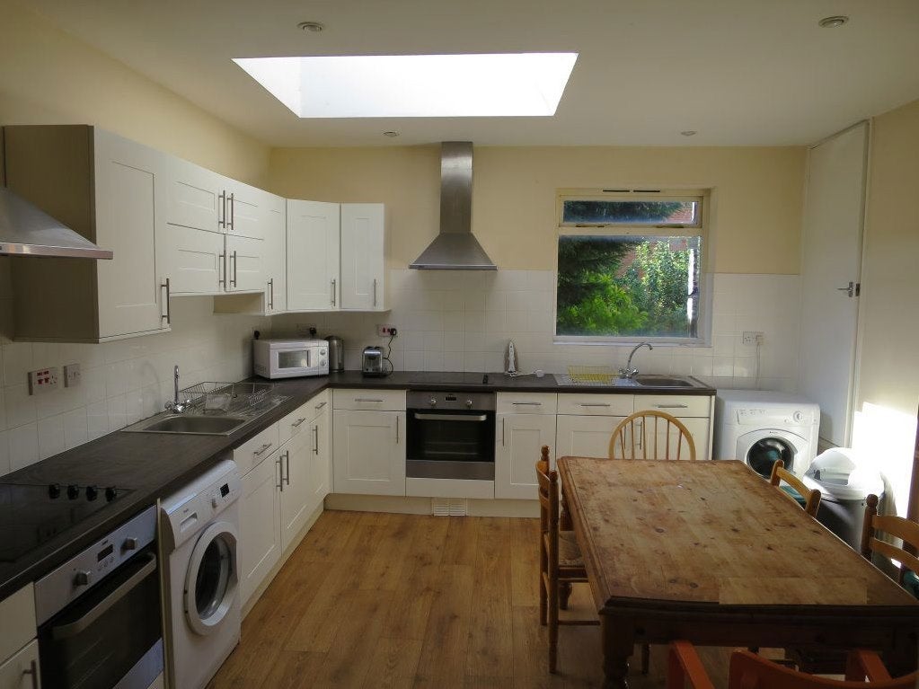 Room Cowley Road in Oxford