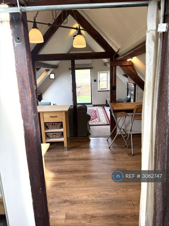 Flat Covert Lane in Harborough
