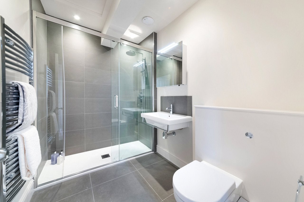 Flat Pimlico Road in City of Westminster