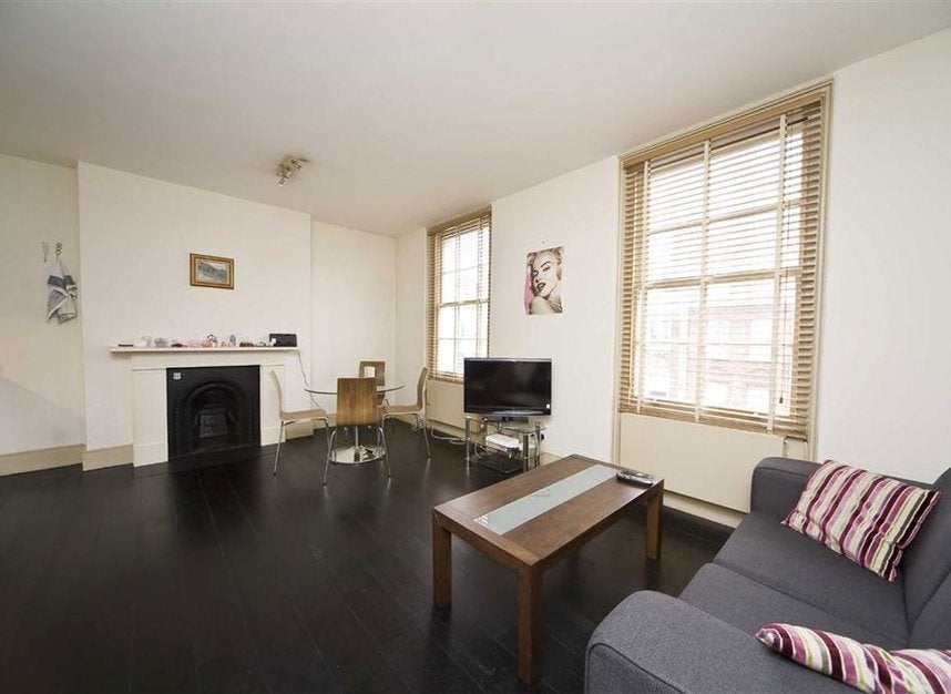 Flat Old Brompton Road in Greater London