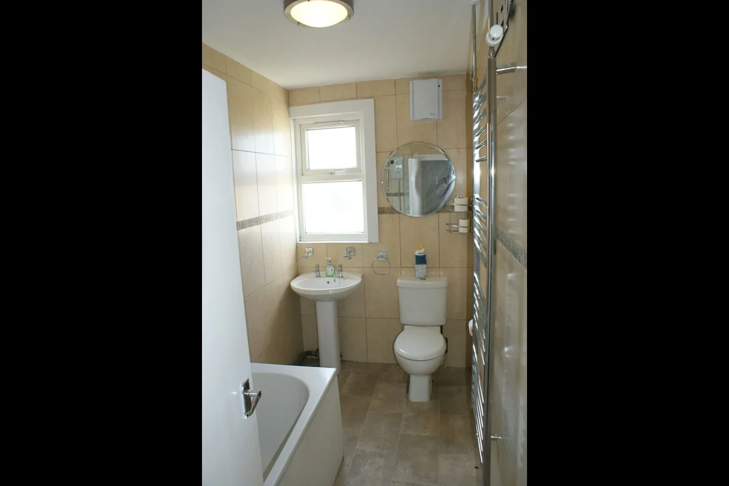 Flat Beulah Road in Greater London