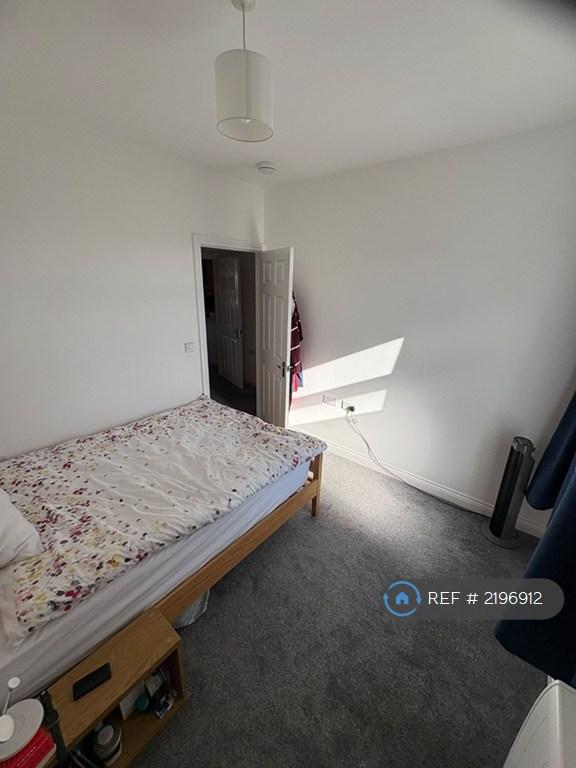 Room High Street in Langley Moor
